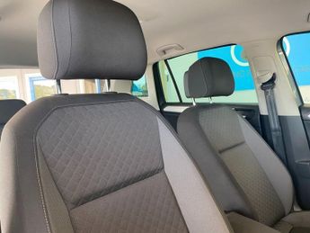 VOLKSWAGEN TIGUAN 2.0 TDI Match SUV 5dr Diesel DSG Euro 6 (s/s) (150 ps)
