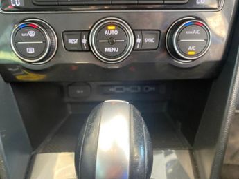 VOLKSWAGEN TIGUAN 2.0 TDI Match SUV 5dr Diesel DSG Euro 6 (s/s) (150 ps)