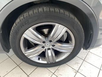 VOLKSWAGEN TIGUAN 2.0 TDI Match SUV 5dr Diesel DSG Euro 6 (s/s) (150 ps)