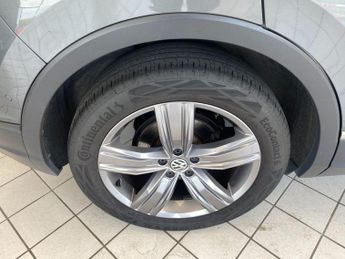 VOLKSWAGEN TIGUAN 2.0 TDI Match SUV 5dr Diesel DSG Euro 6 (s/s) (150 ps)