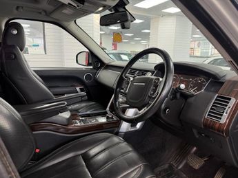 LAND ROVER RANGE ROVER 4.4 SD V8 Vogue SE SUV 5dr Diesel Auto 4WD Euro 5 (339 ps)