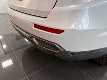 RENAULT KOLEOS 2.0 dCi Iconic SUV 5dr Diesel X-Trn A7 Euro 6 (s/s) (175 ps)