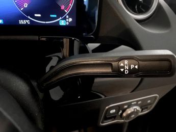 MERCEDES-BENZ GLA 1.3 GLA200h MHEV Sport (Executive) SUV 5dr Petrol Hybrid 7G-DCT 