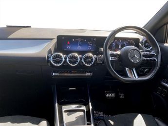 MERCEDES-BENZ GLA 1.3 GLA250e 15.6kWh AMG Line (Premium) SUV 5dr Petrol Plug-in Hy