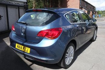 VAUXHALL ASTRA 1.7 CDTi ecoFLEX Excite Hatchback 5dr Diesel Manual Euro 5 (110 