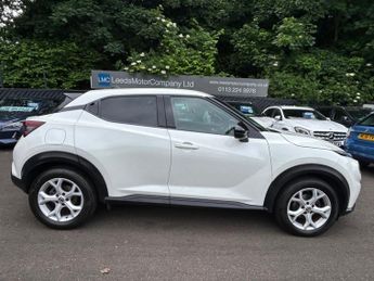 NISSAN JUKE 1.0 DIG-T N-Connecta SUV 5dr Petrol DCT Auto Euro 6 (s/s) (114 p