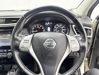 NISSAN QASHQAI 1.2 DIG-T Tekna SUV 5dr Petrol XTRON 2WD Euro 5 (s/s) (115 ps)