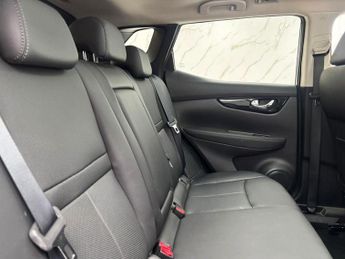 NISSAN QASHQAI 1.2 DIG-T Tekna SUV 5dr Petrol XTRON 2WD Euro 5 (s/s) (115 ps)