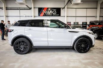LAND ROVER RANGE ROVER EVOQUE 2.0 TD4 HSE Dynamic SUV 5dr Diesel Auto 4WD Euro 6 (s/s) (180 ps
