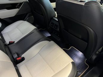 LAND ROVER RANGE ROVER VELAR 2.0 D240 R-Dynamic HSE SUV 5dr Diesel Auto 4WD Euro 6 (s/s) (240
