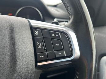 LAND ROVER DISCOVERY SPORT 2.0 TD4 Landmark SUV 5dr Diesel Auto 4WD Euro 6 (s/s) (180 ps)