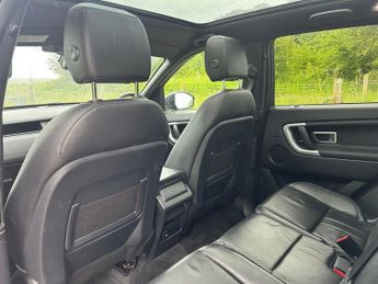 LAND ROVER DISCOVERY SPORT 2.0 TD4 Landmark SUV 5dr Diesel Auto 4WD Euro 6 (s/s) (180 ps)