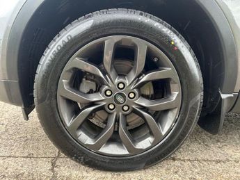 LAND ROVER DISCOVERY SPORT 2.0 TD4 Landmark SUV 5dr Diesel Auto 4WD Euro 6 (s/s) (180 ps)