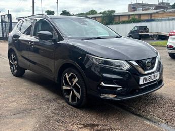 Nissan Qashqai 1.6 dCi Tekna SUV 5dr Diesel Manual Euro 6 in Black