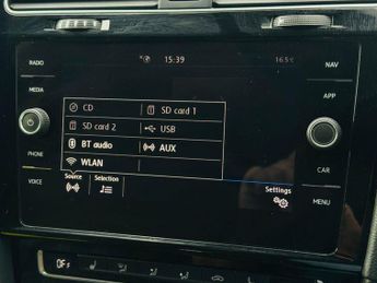 VOLKSWAGEN GOLF 1.4 TSI 8.7kWh GTE Advance Hatchback 5dr Petrol Plug-in Hybrid D