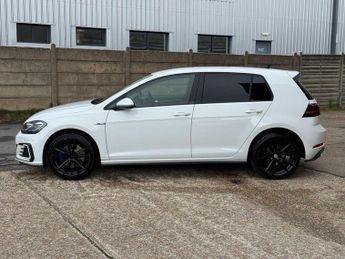 VOLKSWAGEN GOLF 1.4 TSI 8.7kWh GTE Advance Hatchback 5dr Petrol Plug-in Hybrid D