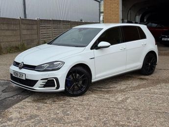 VOLKSWAGEN GOLF 1.4 TSI 8.7kWh GTE Advance Hatchback 5dr Petrol Plug-in Hybrid D