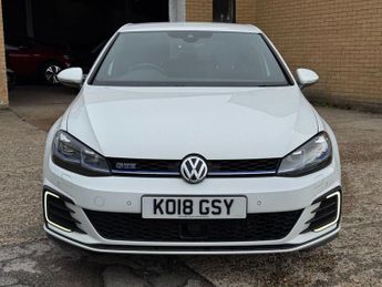 VOLKSWAGEN GOLF 1.4 TSI 8.7kWh GTE Advance Hatchback 5dr Petrol Plug-in Hybrid D