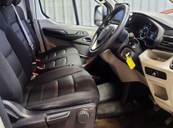 MAXUS EDELIVER 9 65kWh Low Floor Luton 2dr Electric Auto FWD L3 (204 ps).*LOW FLO