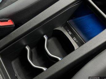 VOLKSWAGEN ID.4 Pure 52kWh Life SUV 5dr Electric Auto (148 ps)