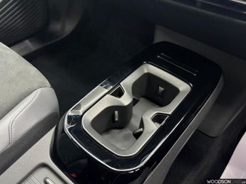 VOLKSWAGEN ID.4 Pure 52kWh Life SUV 5dr Electric Auto (148 ps)