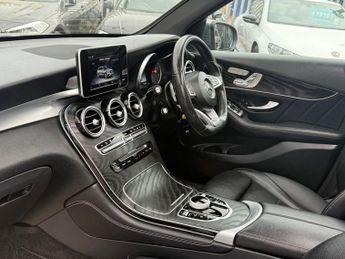 MERCEDES-BENZ GLC 2.1 GLC250d AMG Line (Premium) SUV 5dr Diesel G-Tronic+ 4MATIC E
