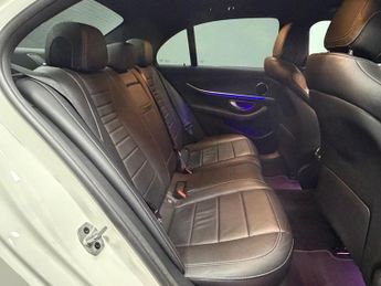 MERCEDES-BENZ E-CLASS 2.0 E220d AMG Line Edition Saloon 4dr Diesel G-Tronic+ Euro 6 (s