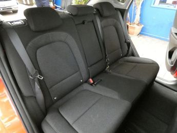 HYUNDAI KONA 64kWh Premium SUV 5dr Electric Auto (10.5kW Charger) (204 ps)