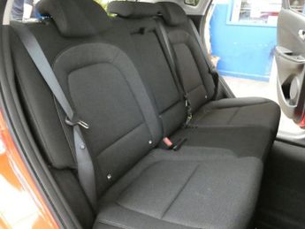 HYUNDAI KONA 64kWh Premium SUV 5dr Electric Auto (10.5kW Charger) (204 ps)