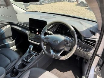 HYUNDAI IONIQ 1.6 h-GDi Premium SE Hatchback 5dr Petrol Hybrid DCT Euro 6 (s/s