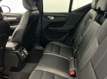 VOLVO XC40 Recharge Twin 78kWh Pro SUV 5dr Electric Auto AWD (408 ps)