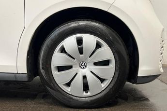 VOLKSWAGEN ID BUZZ Pro 77kWh Commerce Panel Van 5dr Electric Auto (204 ps) Front / 