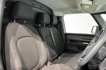 VOLKSWAGEN ID BUZZ Pro 77kWh Commerce Panel Van 5dr Electric Auto (204 ps) Front / 