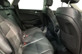 HYUNDAI TUCSON 1.7 CRDi Blue Drive Premium SE SUV 5dr Diesel DCT Euro 6 (s/s) (
