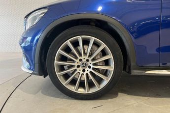 MERCEDES-BENZ GLC 3.0 GLC350d V6 AMG Line (Premium Plus) SUV 5dr Diesel G-Tronic 4
