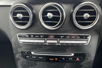 MERCEDES-BENZ GLC 3.0 GLC350d V6 AMG Line (Premium Plus) SUV 5dr Diesel G-Tronic 4