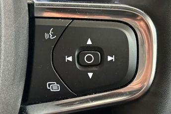 VOLVO XC40 Recharge 69kWh Ultimate SUV 5dr Electric Auto (231 ps) Panoramic