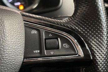 SKODA KAROQ 1.5 TSI ACT SportLine SUV 5dr Petrol DSG Euro 6 (s/s) (150 ps) P
