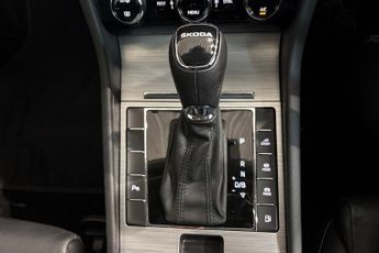 SKODA SUPERB 1.4 TSI iV 13kWh SE Technology Estate 5dr Petrol Plug-in Hybrid 