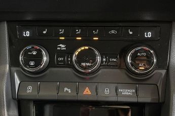 SKODA KAROQ 1.5 TSI ACT SE L SUV 5dr Petrol DSG Euro 6 (s/s) (150 ps) Rear V