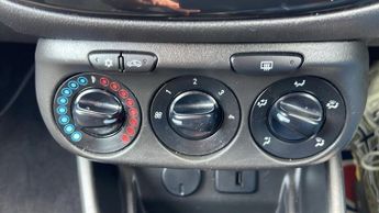VAUXHALL CORSA 1.4i ecoTEC Griffin Hatchback 3dr Petrol Manual Euro 6 (75 ps)