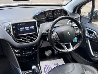 PEUGEOT 2008 1.6 e-HDi Allure SUV 5dr Diesel EGC Euro 5 (s/s) (92 ps)