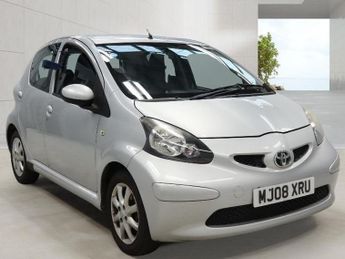Toyota AYGO 1.0 VVT-i Platinum Hatchback 5dr Petrol Manual Euro 4 (67 bhp)