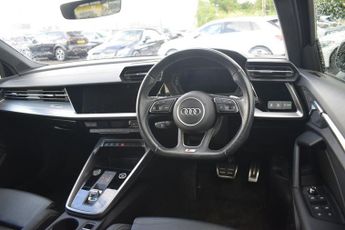 AUDI A3 1.5 TFSI 35 Black Edition Sportback 5dr Petrol S Tronic Euro 6 (
