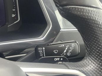 VOLKSWAGEN TIGUAN 1.4 TSI 13kWh R-Line SUV 5dr Petrol Plug-in Hybrid DSG Euro 6 (s