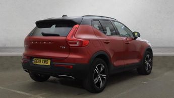 VOLVO XC40 2.0 T5 R-Design SUV 5dr Petrol Auto AWD Euro 6 (s/s) (247 ps)
