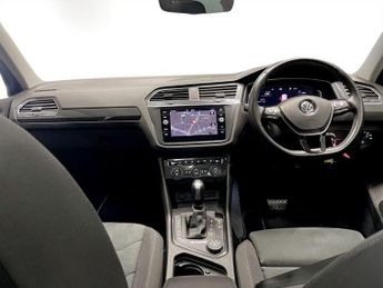 VOLKSWAGEN TIGUAN 2.0 TSI SEL SUV 5dr Petrol DSG 4Motion Euro 6 (s/s) (190 ps)