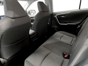 TOYOTA RAV4 2.5 VVT-h GPF Design SUV 5dr Petrol Hybrid CVT Euro 6 (s/s) (218