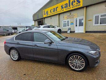 BMW 330 3.0 330d Luxury Saloon 4dr Diesel Auto Euro 5 (s/s) (258 ps)