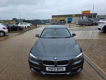 BMW 3 SERIES 3.0 330d Luxury Saloon 4dr Diesel Auto Euro 5 (s/s) (258 ps)
